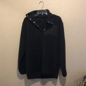 Black fleece pullover